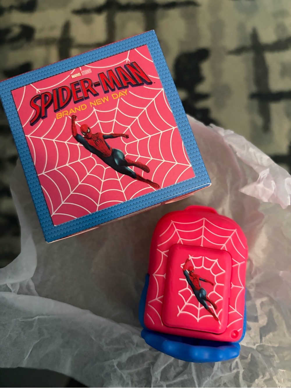 McDonald's Marvel Spider-Man Happy Meal Toy backpack pink and blue Keychain